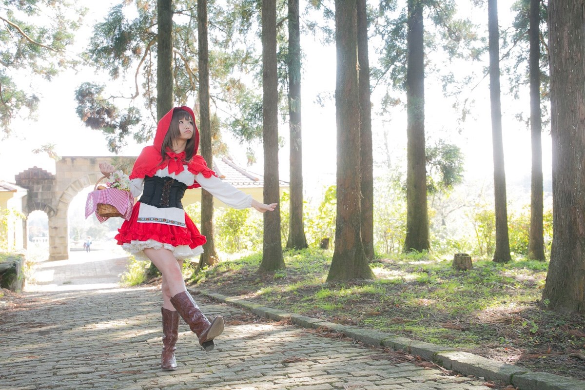 Cos little red riding hood(101)